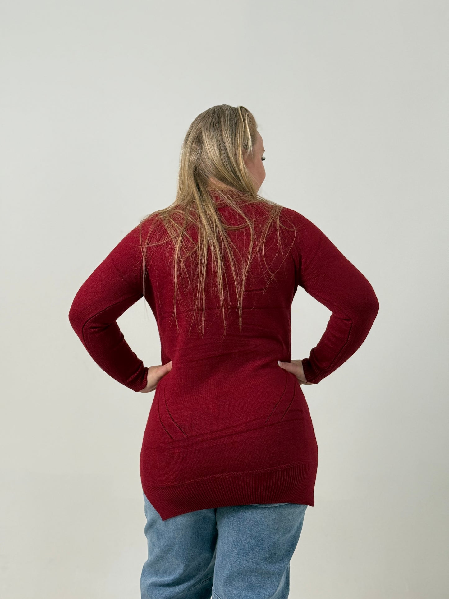 Sweater Largo Tejido Bordo – Básico, Abrigado y Súper Combinable