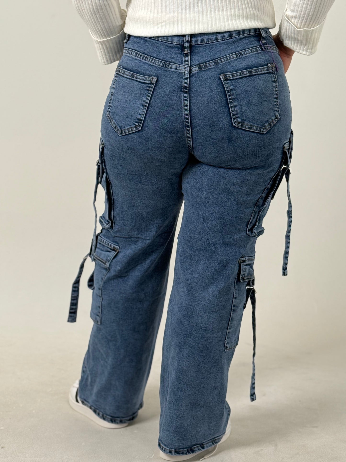 Pantalón Cargo de Mujer – Tiro Alto y Estilo Urbano