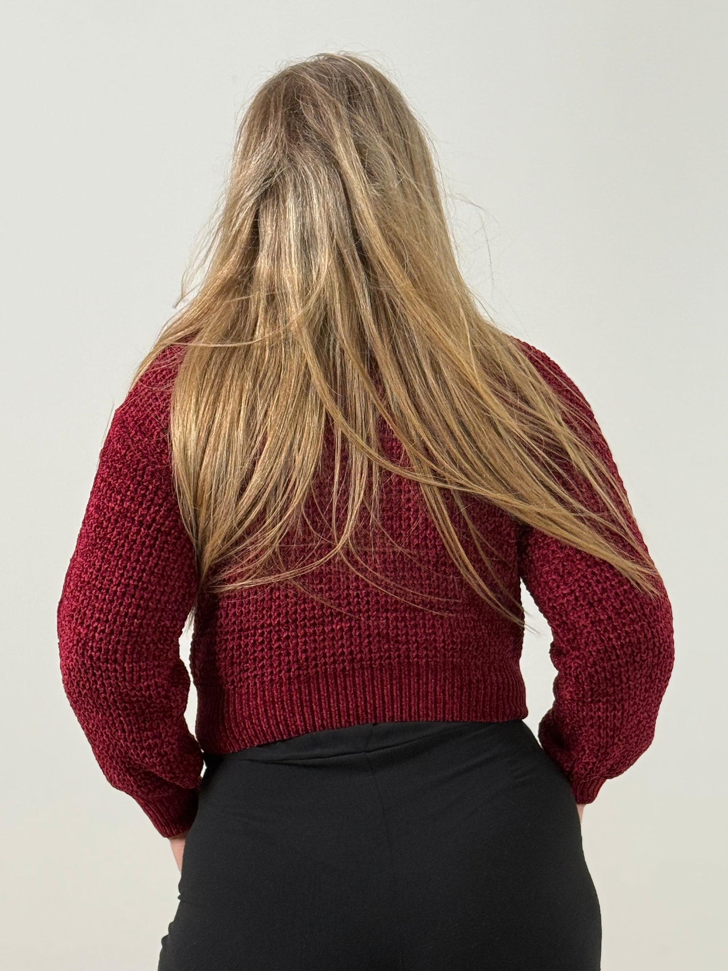 Sweater Tejido Cuello Alto en Tono Bordo – Elegante y Súper Abrigado