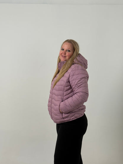 Campera Puffer con Capucha – Súper Abrigada y Liviana