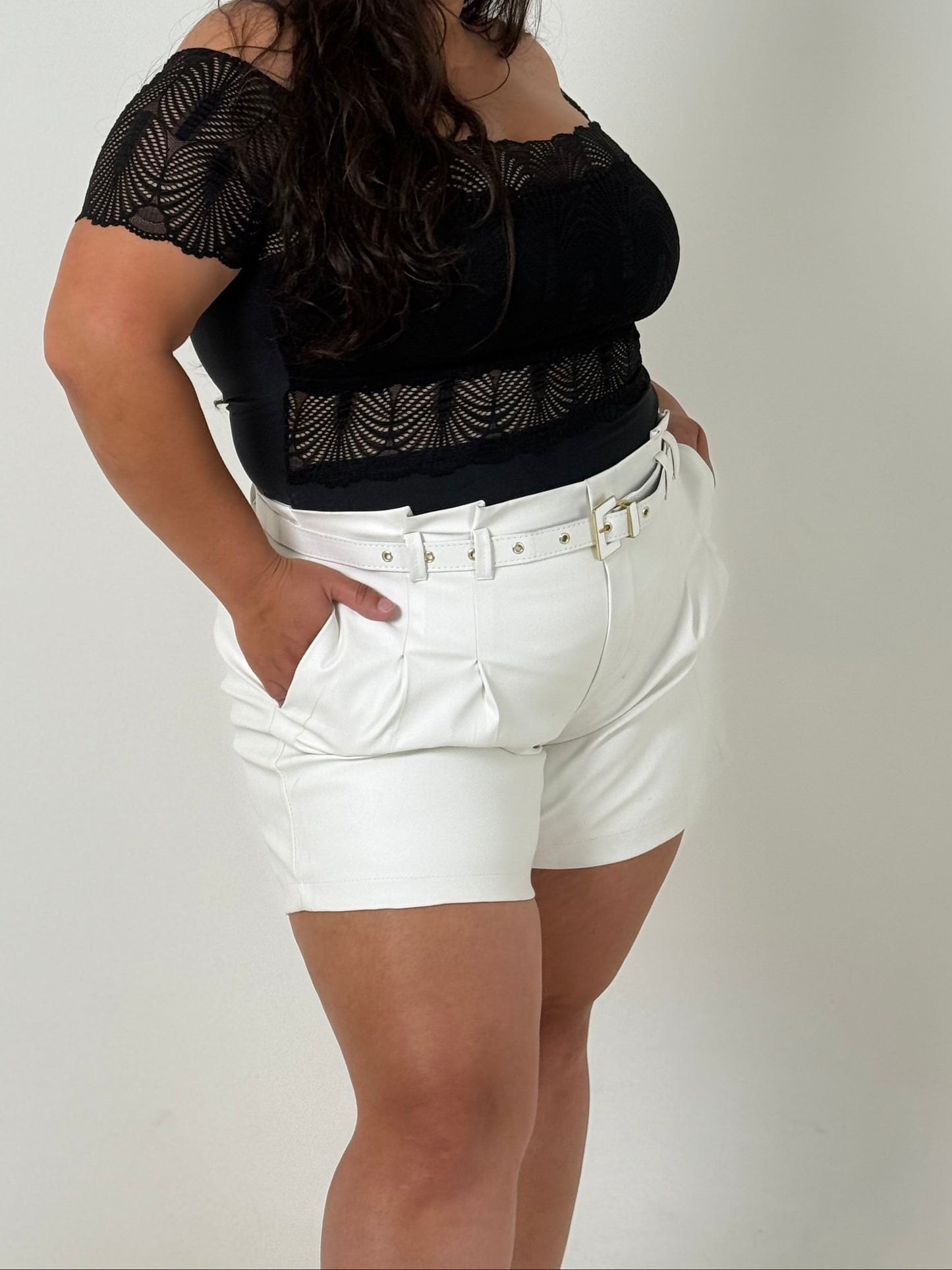 Short Engomado Plus Size – Blanco