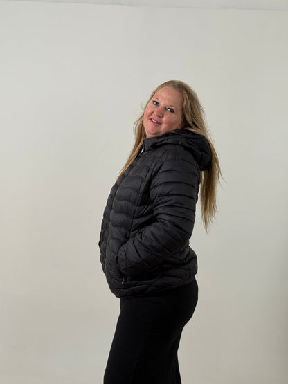 Campera Puffer con Capucha – Súper Abrigada y Liviana