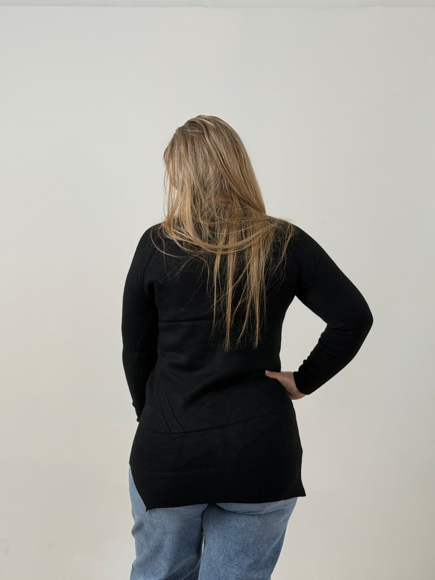 Sweater Largo Tejido Negro  – Básico, Abrigado y Súper Combinable