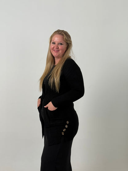 Cardigan Tejido Negro Clásico con Bolsillos – Elegancia y Confort