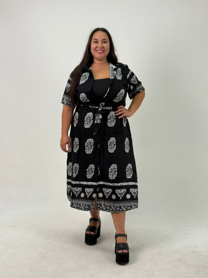 Vestido con Diseño – Negro