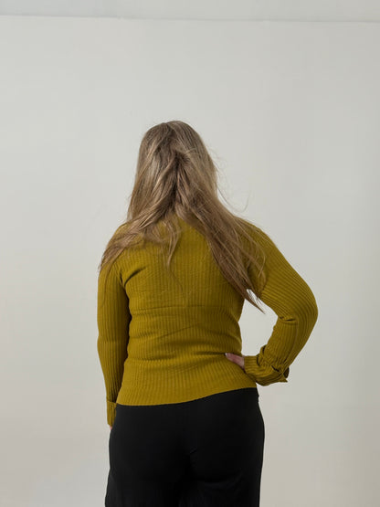 Sweater Tejido Morley en Tono Verde – Básico Elegante y Versátil