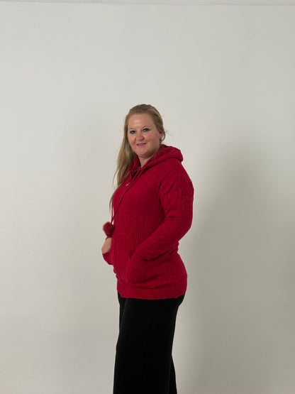 Campera Tejida Roja con Cierre y Capucha – Cómoda y Abrigada