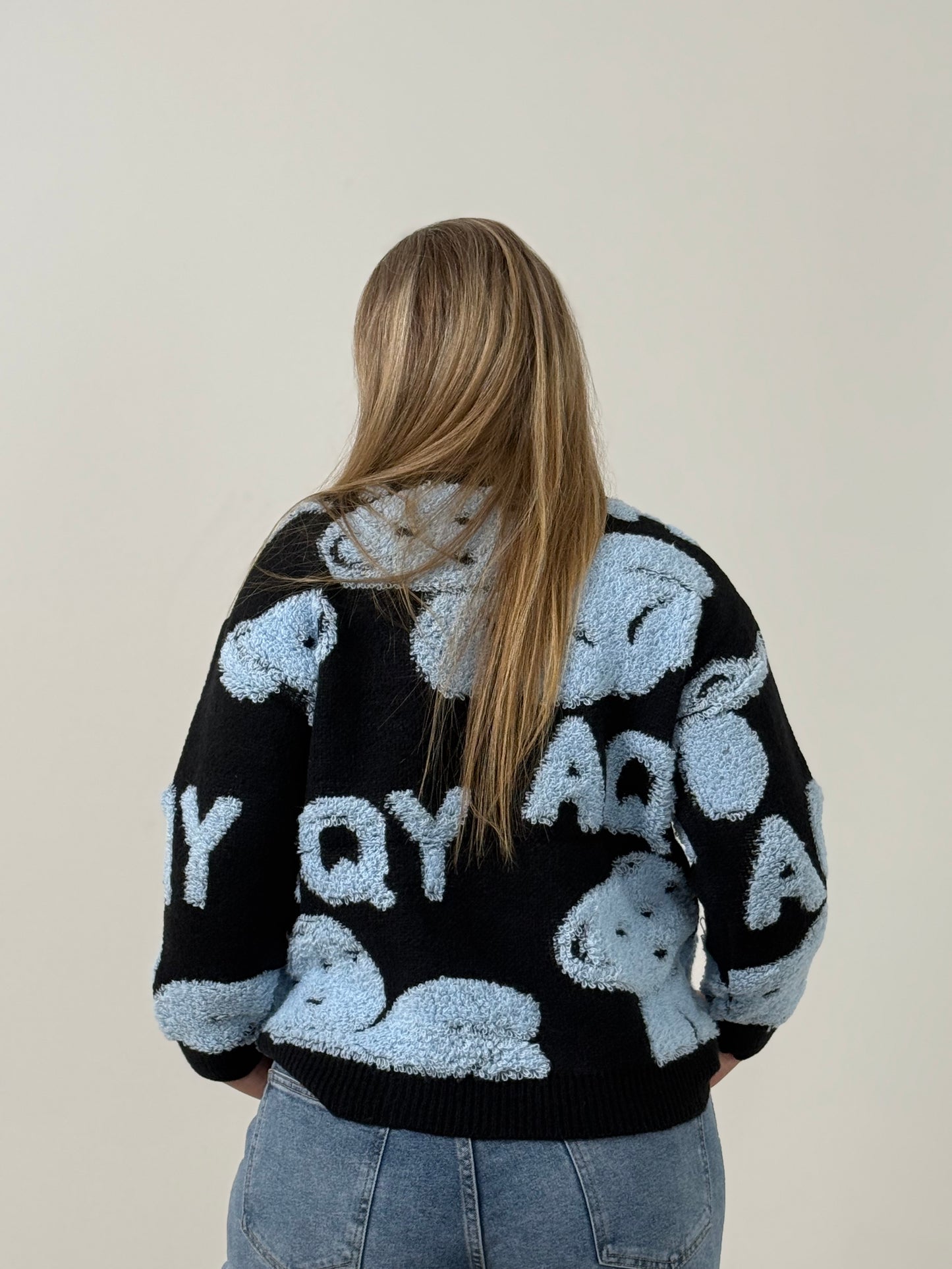 Sweater Tejido Estampado en Relieve – Súper Original y Moderno