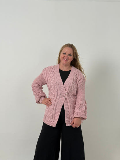 Cardigan Tejido Rosado con Bolsillos – Abrigo Elegante y Cómodo