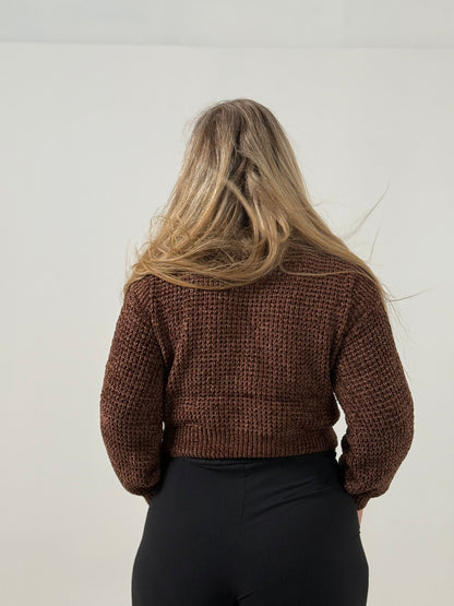 Sweater Tejido Cuello Alto en Tono Cafe – Elegante y Súper Abrigado