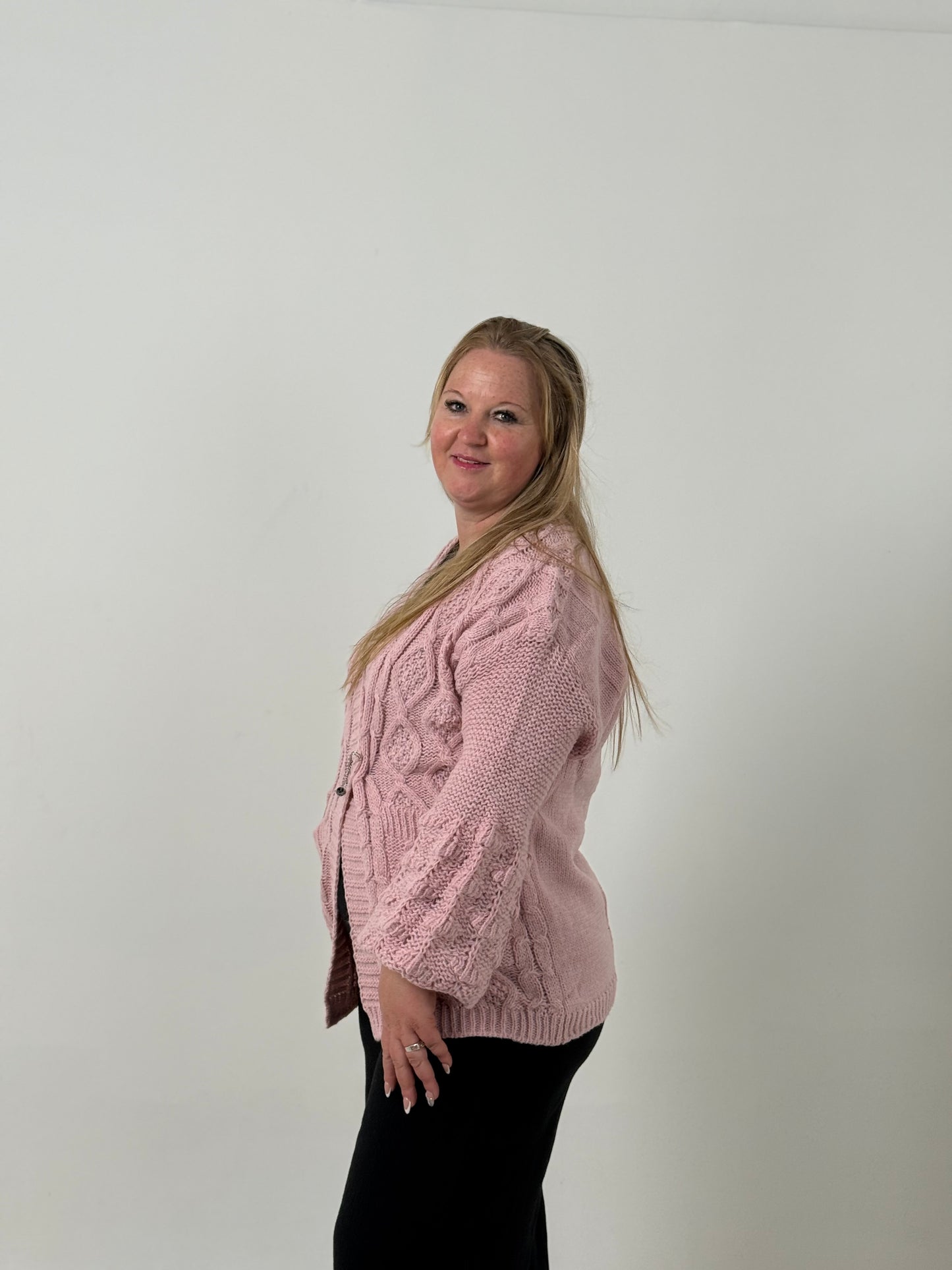 Cardigan Tejido Rosado con Bolsillos – Abrigo Elegante y Cómodo
