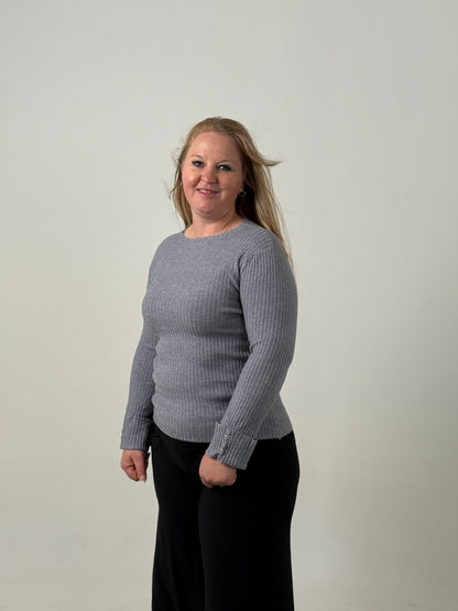 Sweater Tejido Morley en Tono Gris– Básico Elegante y Versátil