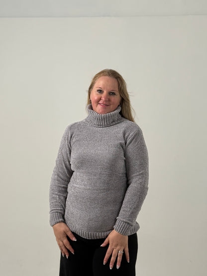 Sweater Tejido Cuello Polera Gris – Abrigado y Clásico