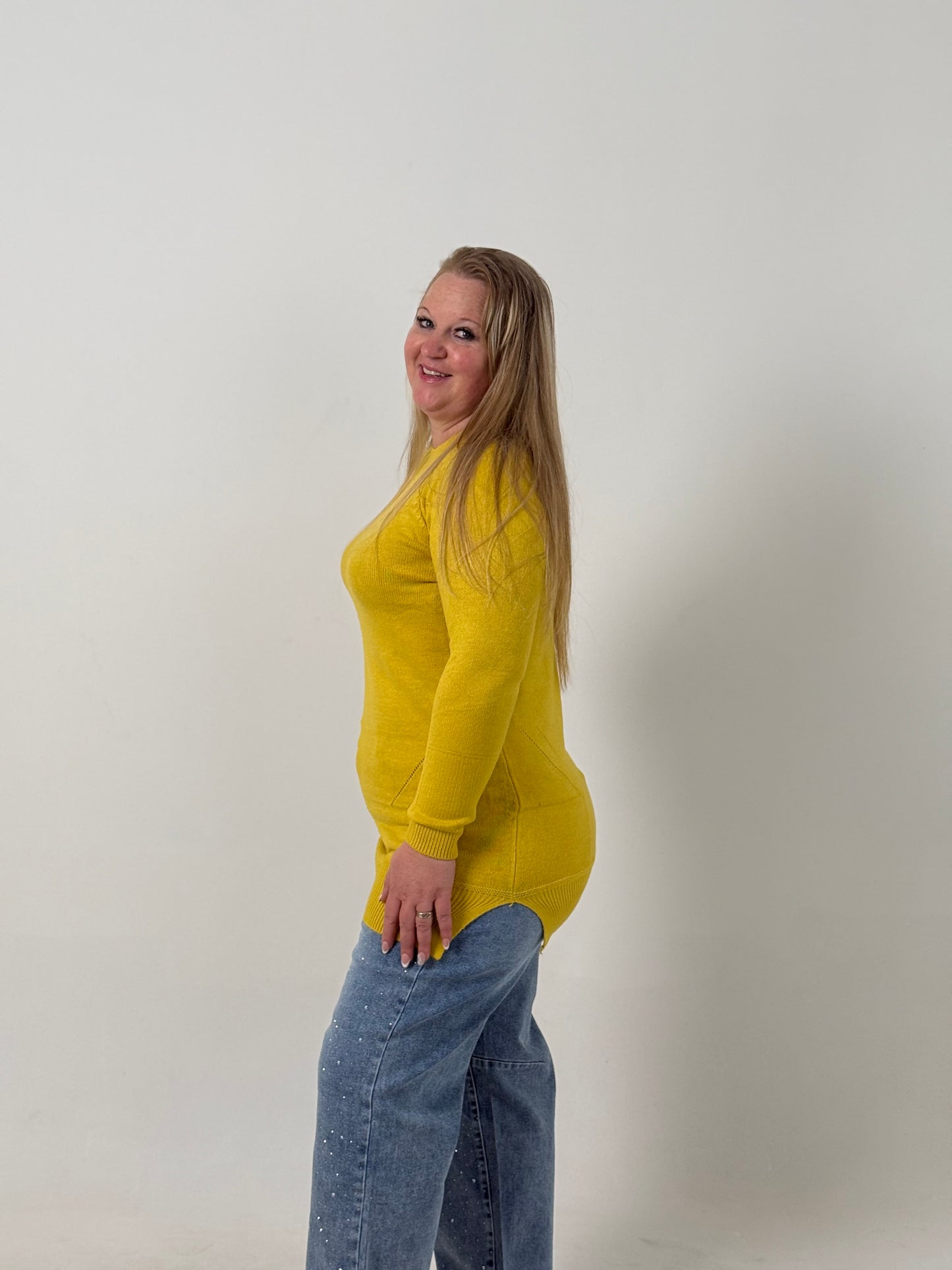 Sweater Largo Tejido Amarillo – Básico, Abrigado y Súper Combinable