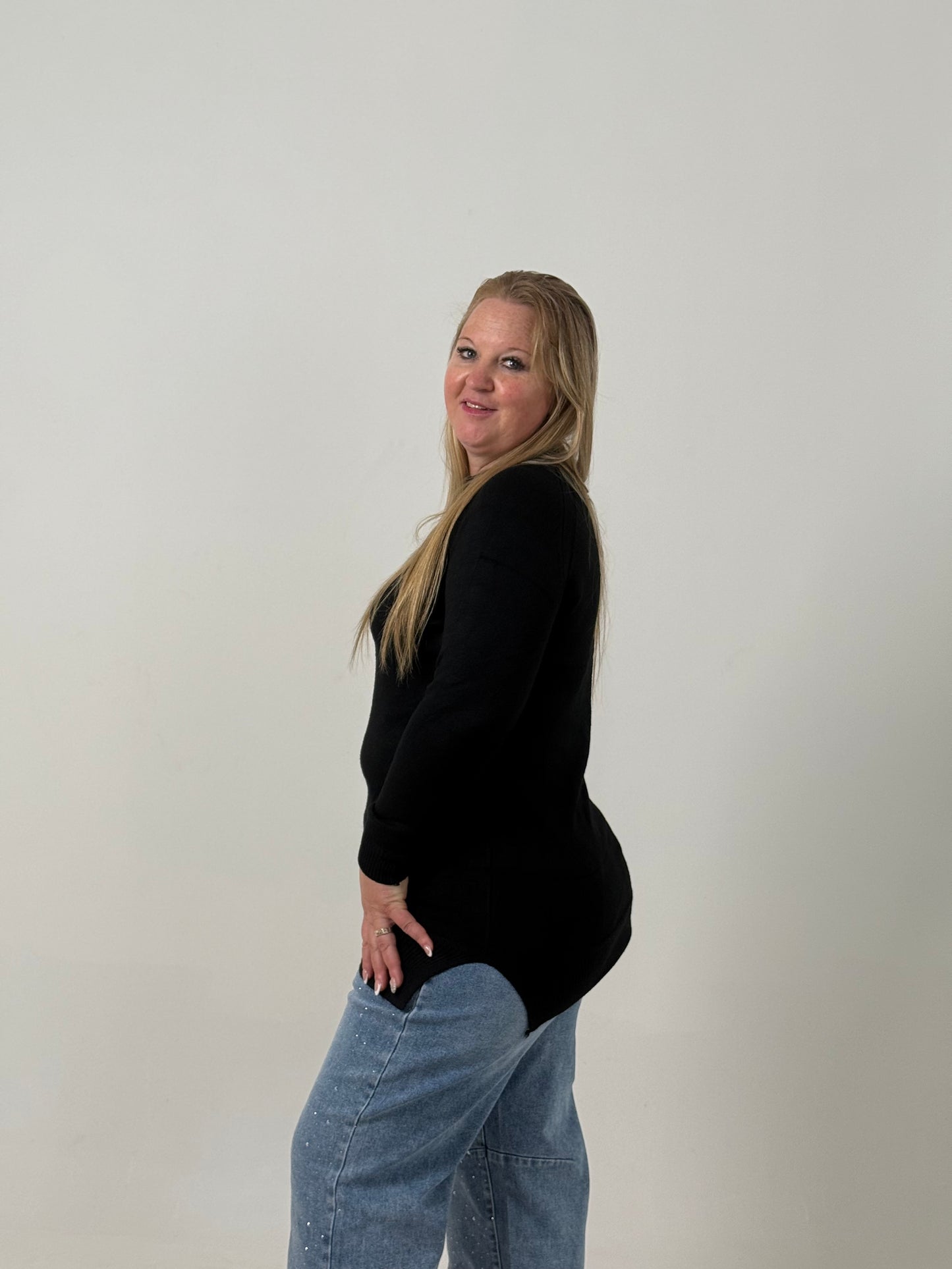 Sweater Largo Tejido Negro  – Básico, Abrigado y Súper Combinable