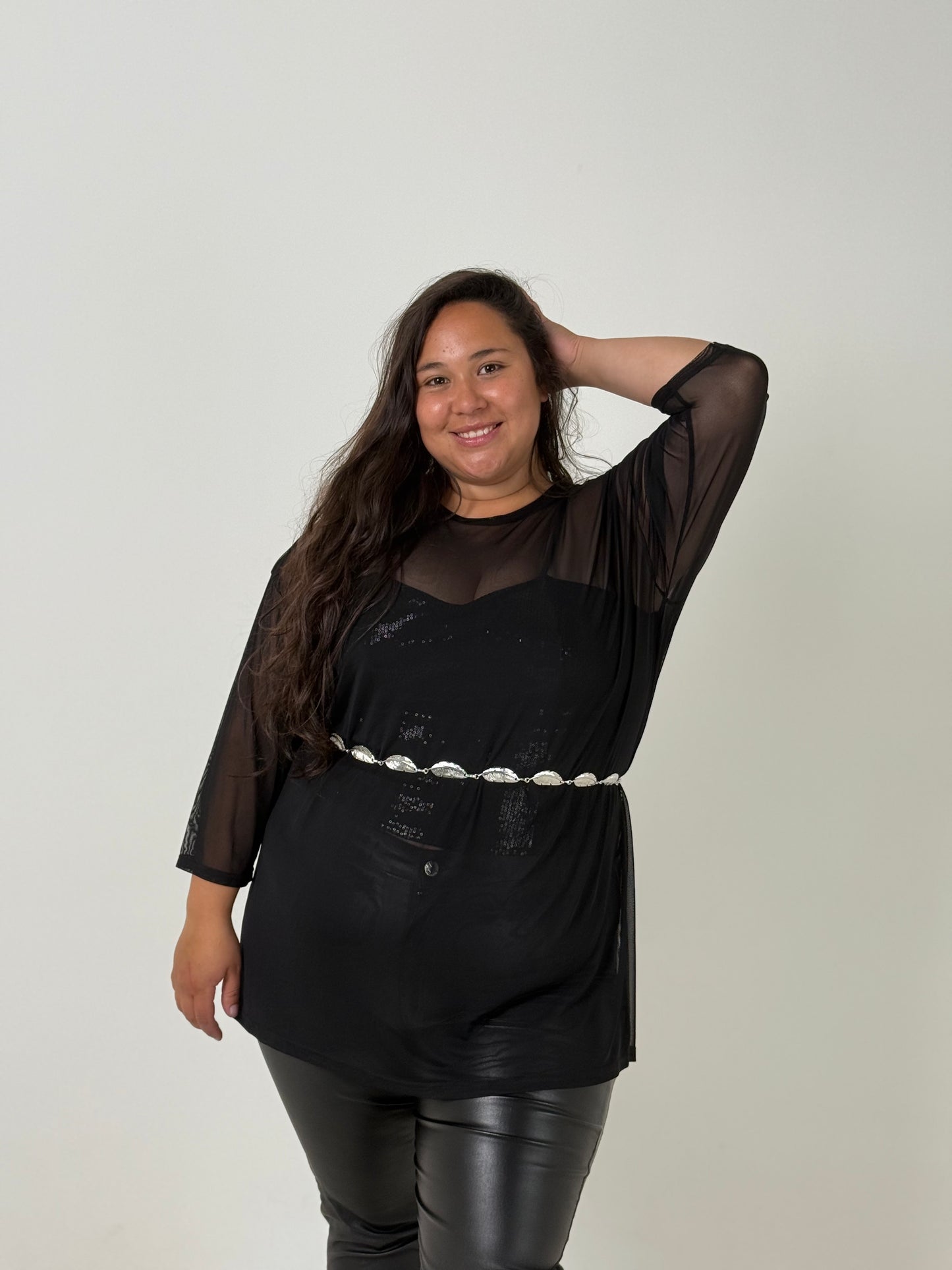 Blusa Translúcida – Negra