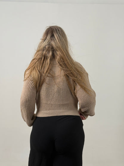 Cardigan Crop Tejido con Botones – Moderno y Súper Canchero